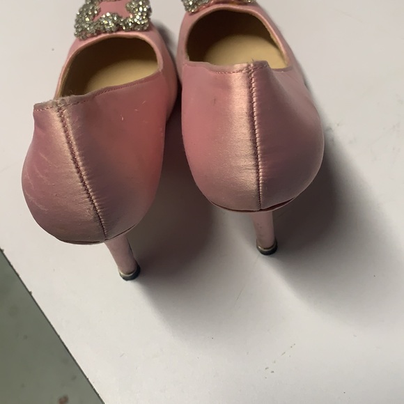 Manolo Blahnik Shoes - Picture 3 of 8